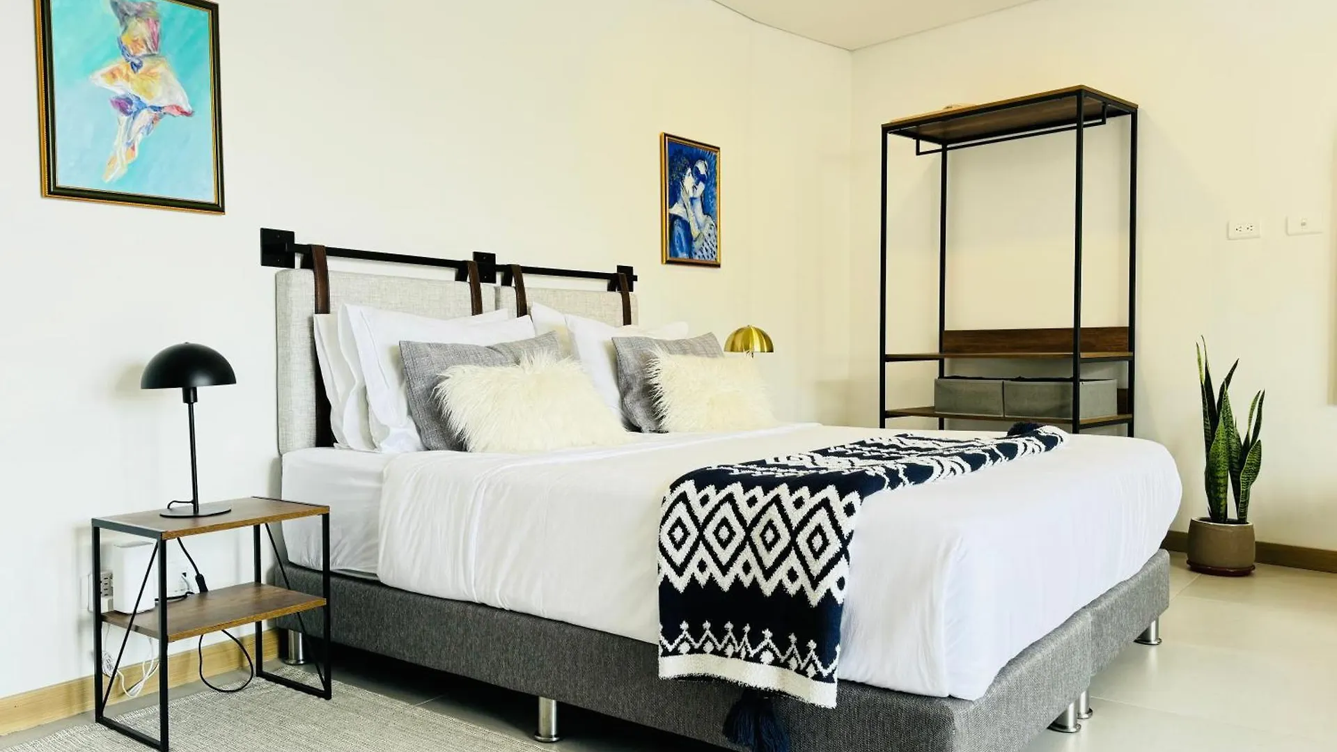 Apartmán Loft Luminoso Y Moderno Con Excelentes Vistas Medellín