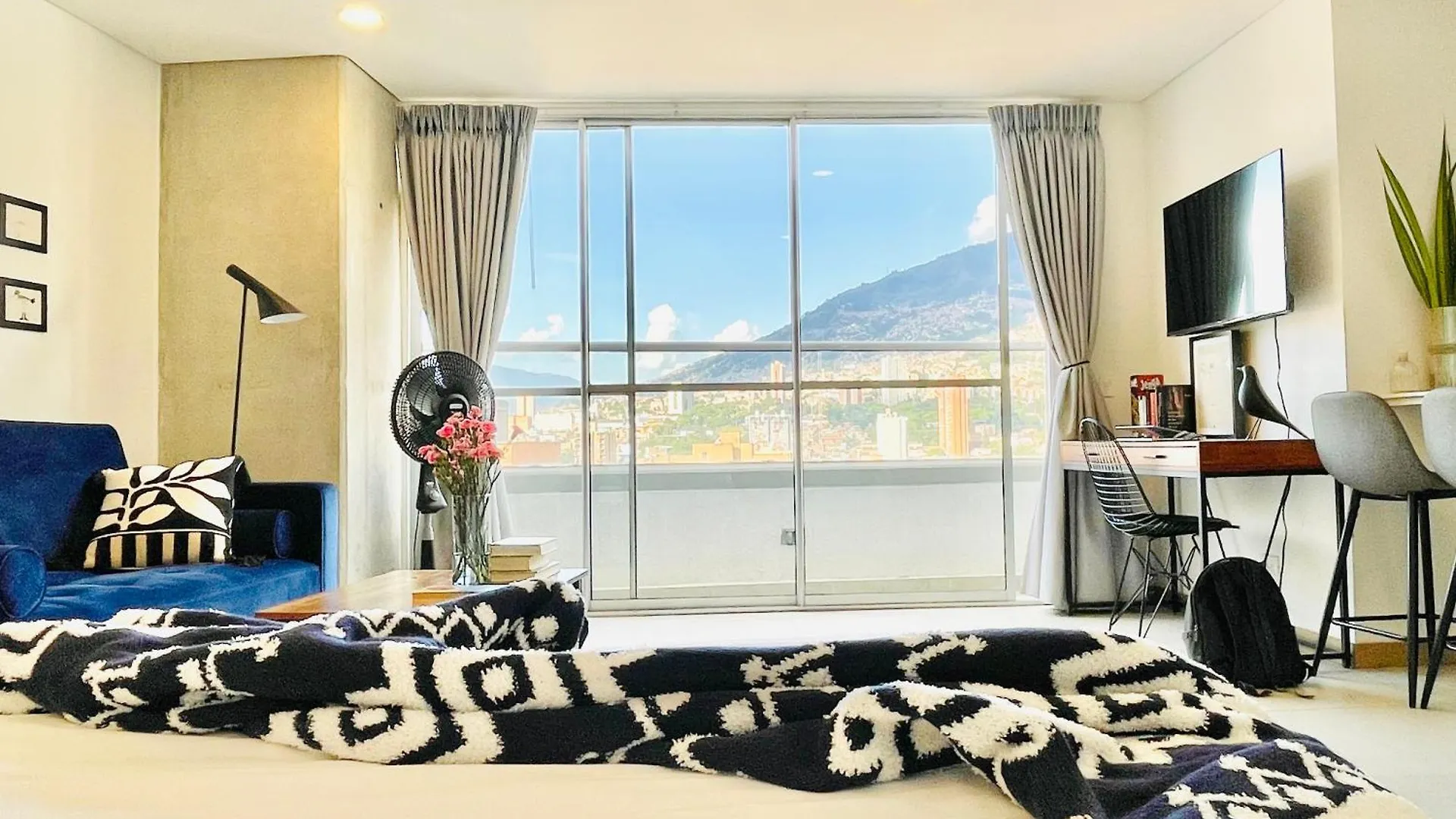 Apartmán Loft Luminoso Y Moderno Con Excelentes Vistas Medellín
